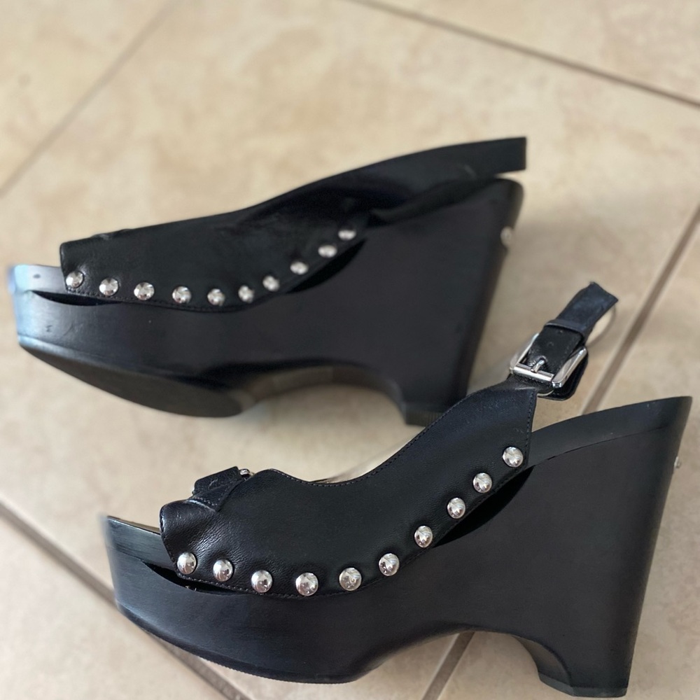 ⭐️ Sold Michael Kors charm sling platform black sandals size 11 - Picture 10 of 11